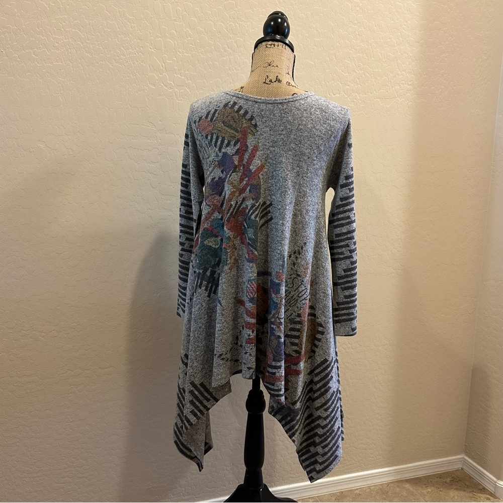 Inoah | Gray Long Sleeve Patterned Tunic - image 3